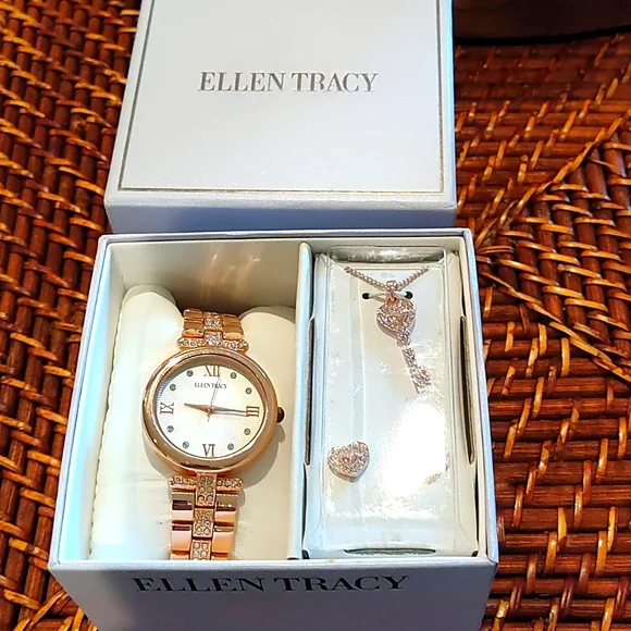 Ellen Tracy | Jewelry | Brand New Beautiful Ellen Tracy Rose  display picture 1